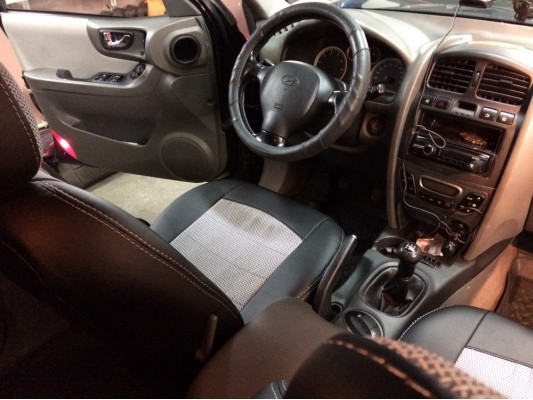 Авточехлы на Hyundai Santa Fe Classic Авточехлы на Hyundai Santa Fe Classic