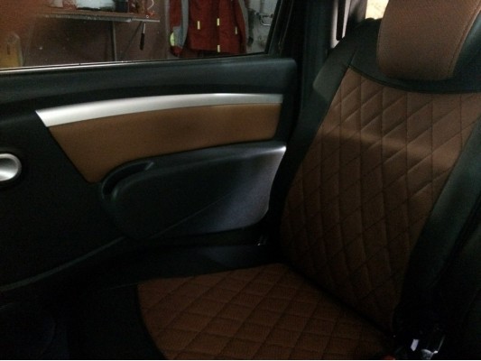 Авточехлы на Lada Largus Авточехлы на Lada Largus